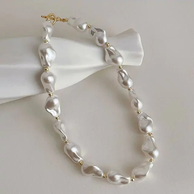 Baroque Pearl Buckle Necklace